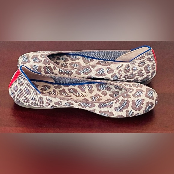 Rothy's Gray Spotted Flat Round Toe Slip On Shoes Ballet Flats Size 8 In EUC - Picture 6 of 9